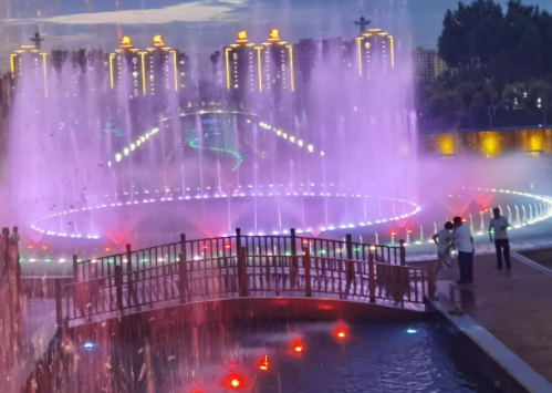 噴泉公司設(shè)計的噴泉景觀會朝著哪些方向發(fā)展