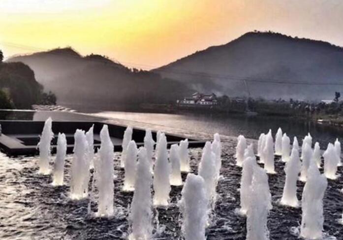 噴泉公司：噴泉設(shè)計如何與環(huán)境相融合？